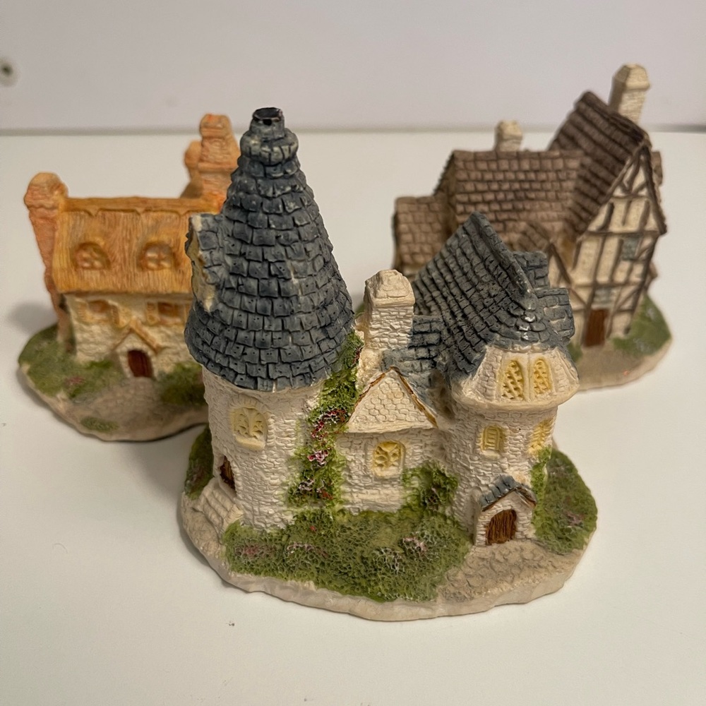 Vintage 1984 David Winter The CHAPEL Figurine At Center Village LOT